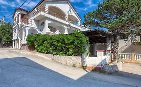 Apartmani Luky
