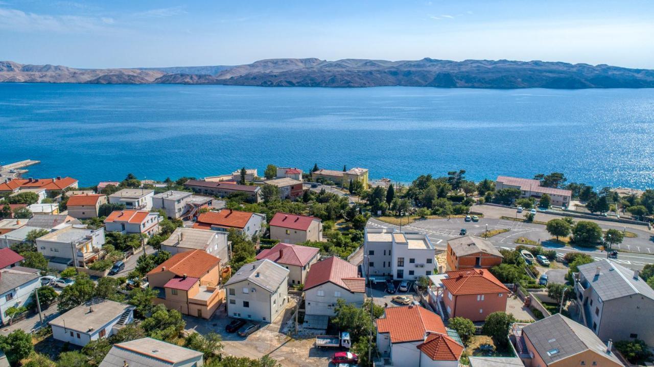 Apartmani Luky Karlobag Exteriér fotografie