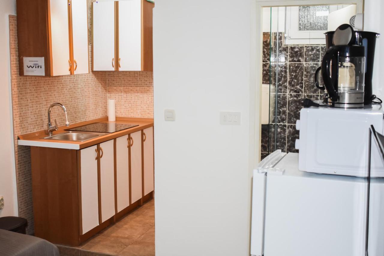 Apartmani Luky Karlobag Exteriér fotografie