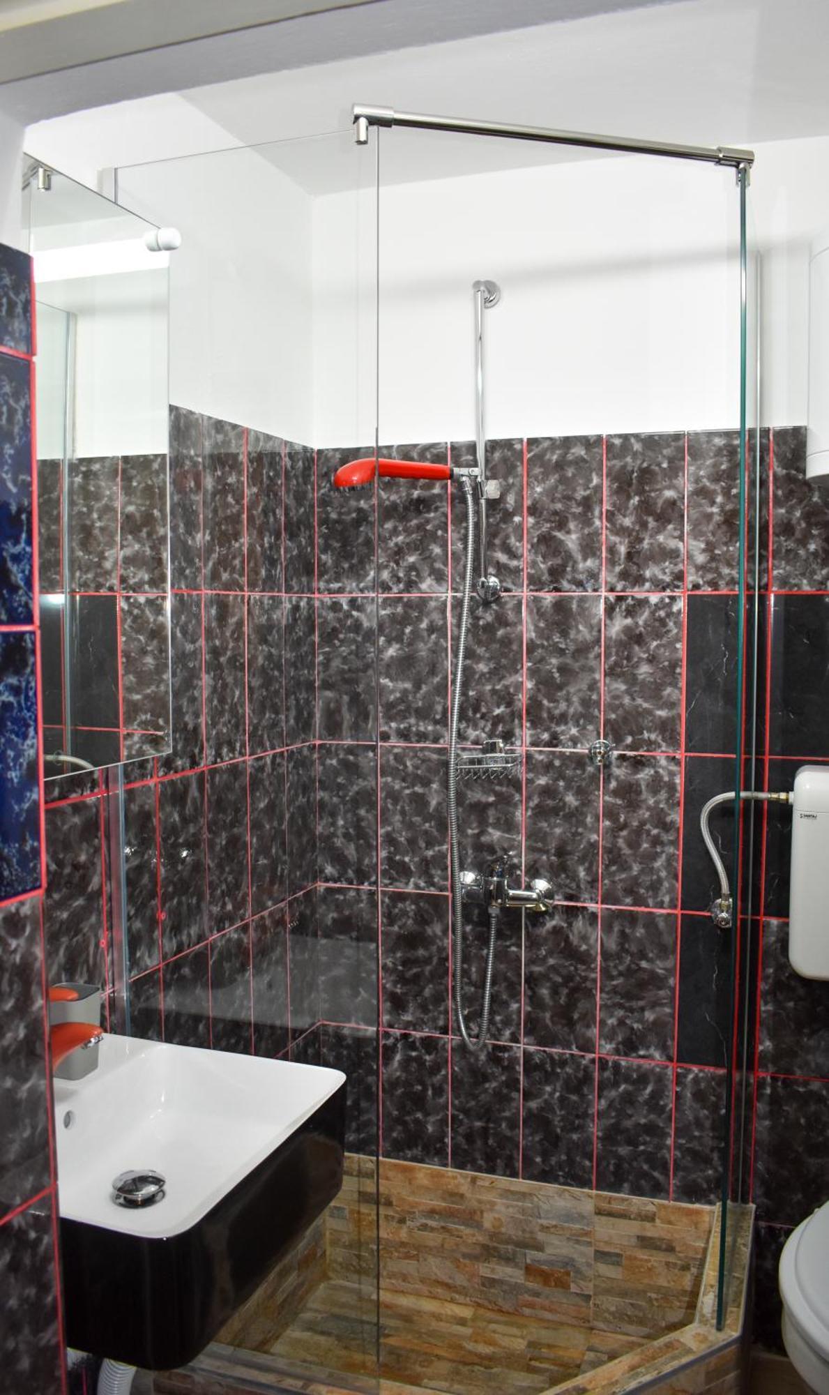 Apartmani Luky Karlobag Exteriér fotografie